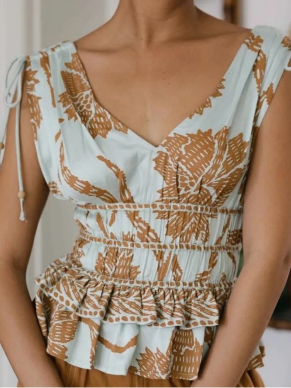 Omika Adaline Peplum Sleeveless Blouse - Nia Seafoam & Tan Floral: Small